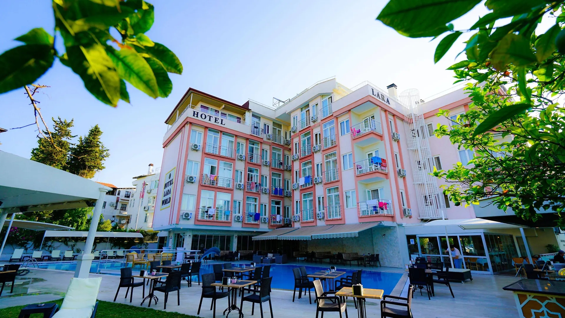 Lara World Hotel Antalya 3*,