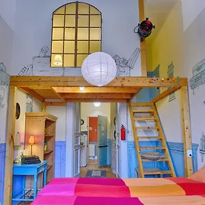 Lavender Circus Hostel, Doubles & Ensuites , Budapest Hungary